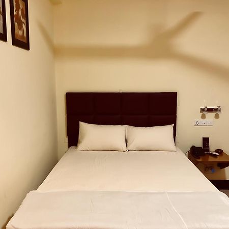 Hotel Q Palace Comilla Exterior foto